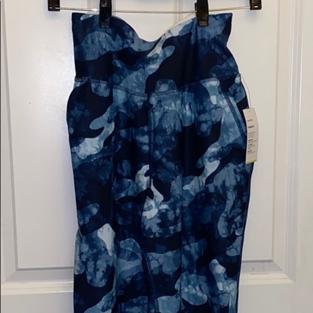 NWT Old Navy Powersoft Jogger crop High Rise Go-Dry size Small